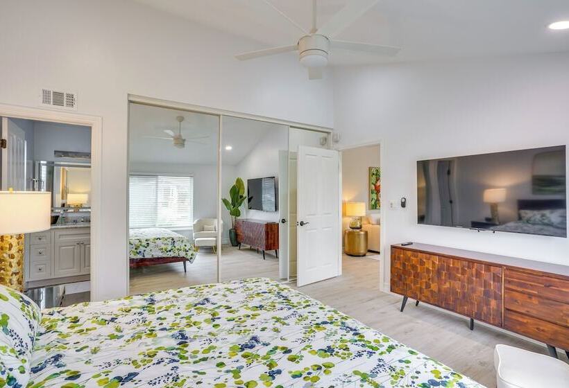 Idyllic Tustin Home W/ Private Patio & Grill