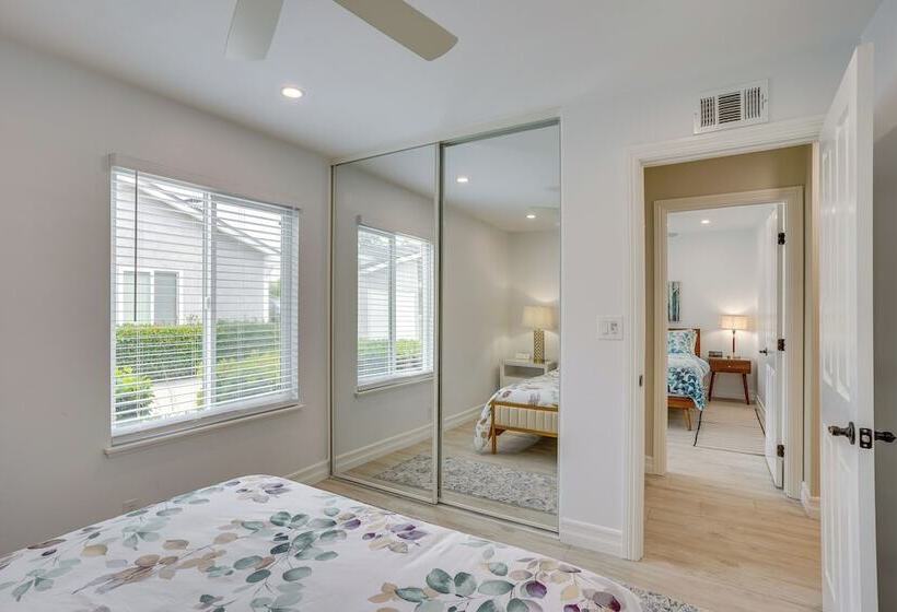 Idyllic Tustin Home W/ Private Patio & Grill