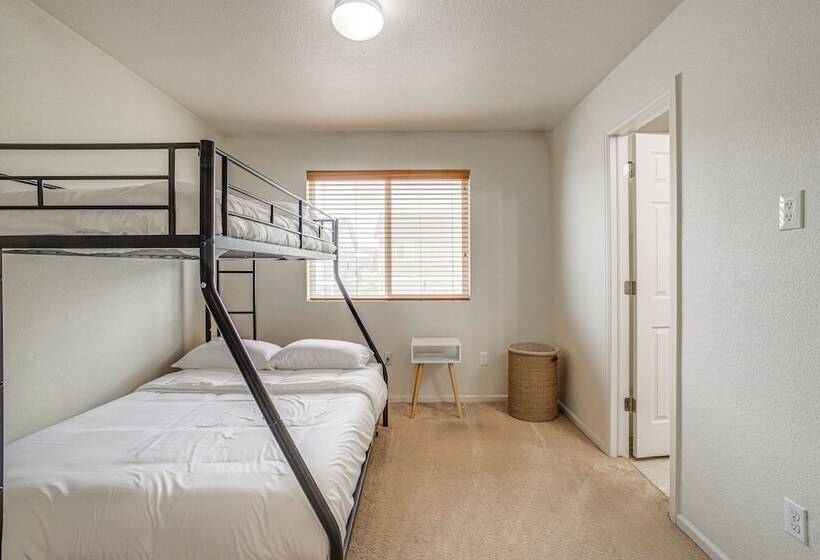 6 Mi To Dia: Denver Home W/ Fenced Yard & Fire Pit