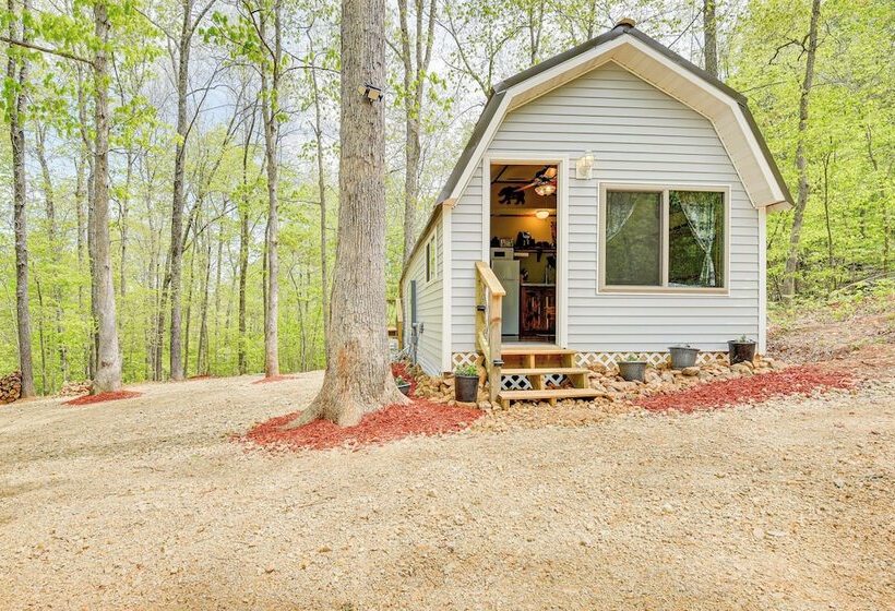 Inviting Des Arc Cabin W/ Fire Pit + Deck!