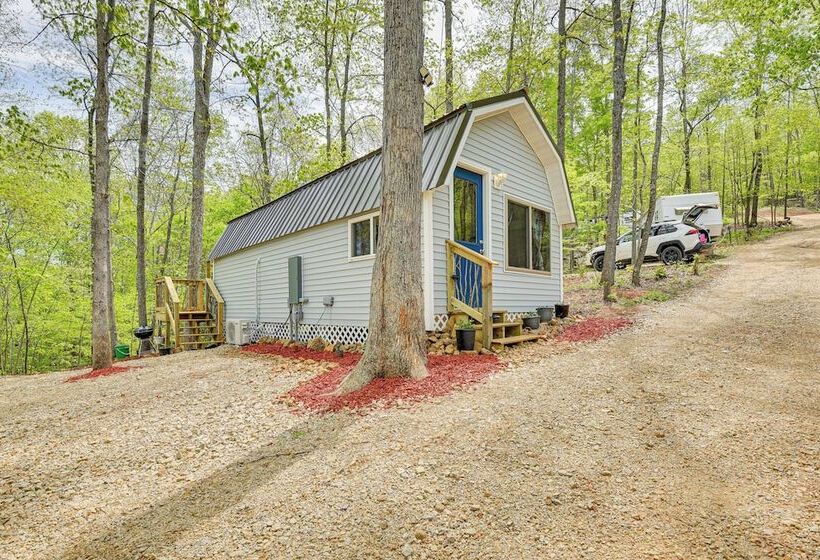 Inviting Des Arc Cabin W/ Fire Pit + Deck!