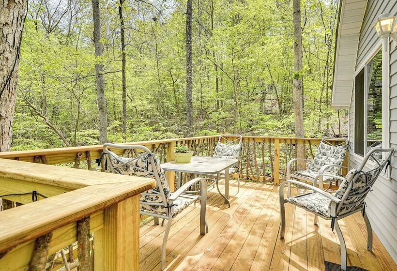 Inviting Des Arc Cabin W/ Fire Pit + Deck!