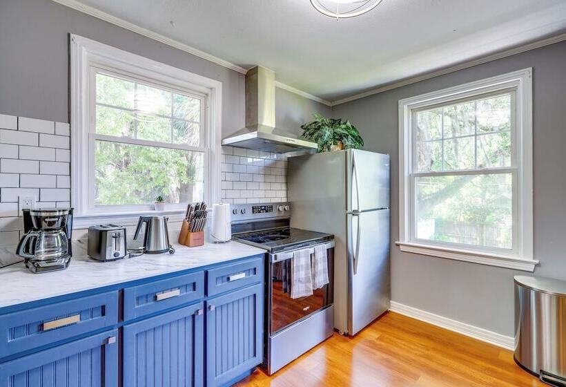 Jacksonville Getaway: 1 Mi To Southbank Riverwalk