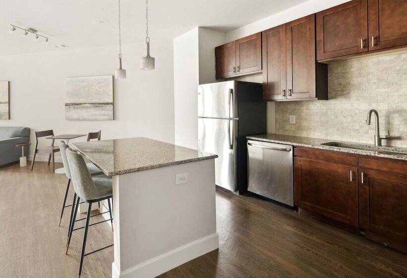 Kasa At Berkshire Village District Raleigh