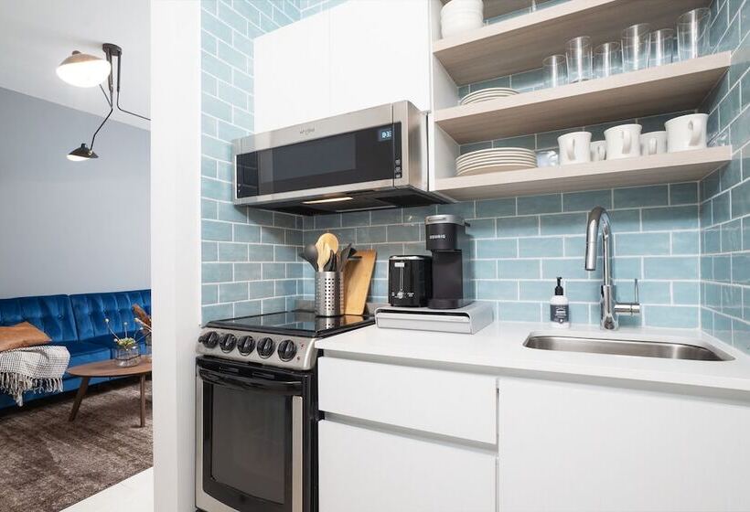 Kasa Collins Park Miami Beach Convention Center