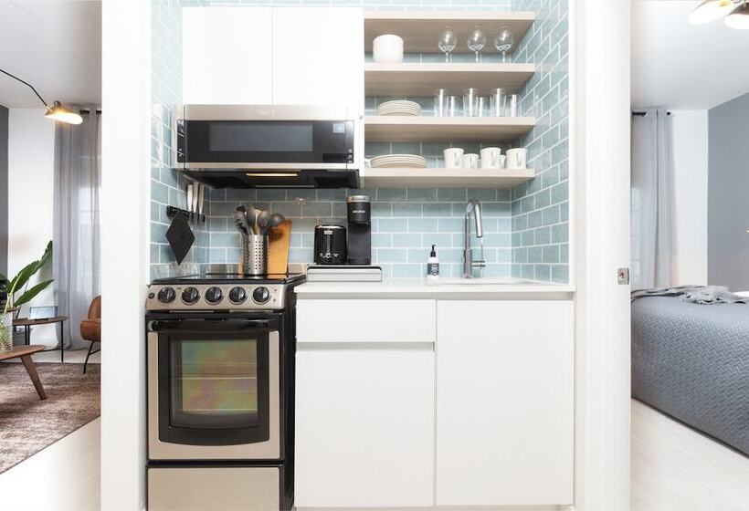 Kasa Collins Park Miami Beach Convention Center