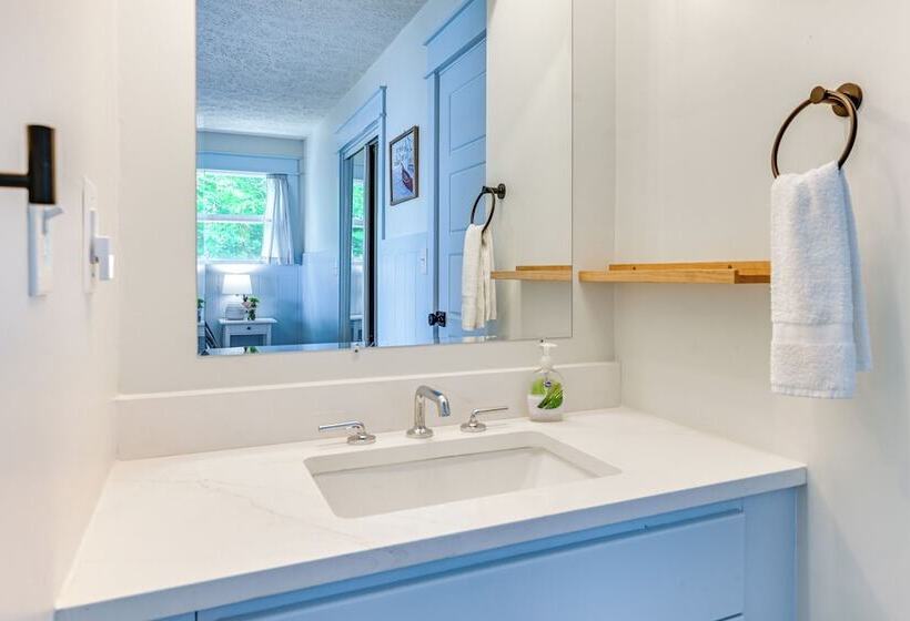 Kentucky Lake Home W/ Boat Launch & Hot Tub!