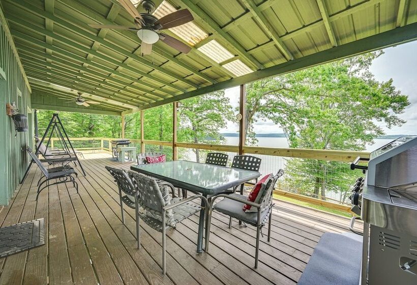 Kentucky Lake Home W/ Boat Launch & Hot Tub!
