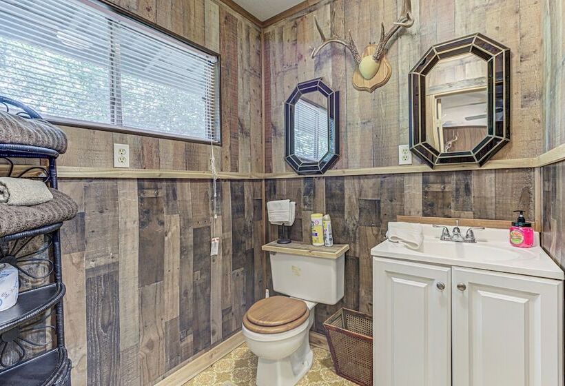 Kingsland Duo 2 Cottages In 1 W/ Lakeview!