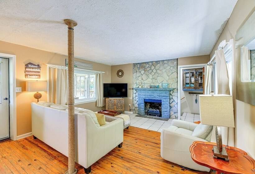 Kingsport  Boone Lake Hideaway  W/ Deck & Views!