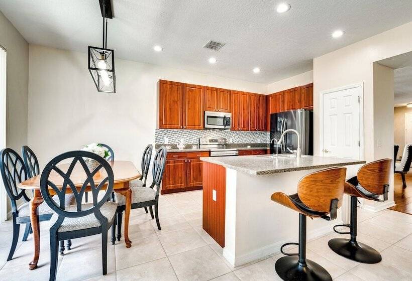 Kissimmee Home W/ Private Pool Near Disney Parks!