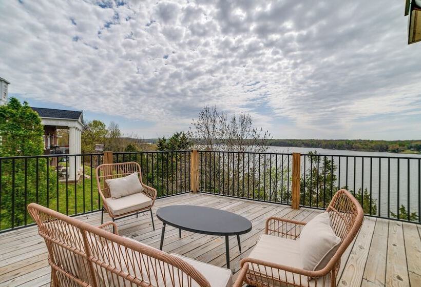 Deck W/ Lake Barkley Views: Spacious Family Home!