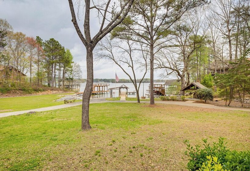 Lakefront Leesburg Home W/ Private Dock & Ramp!