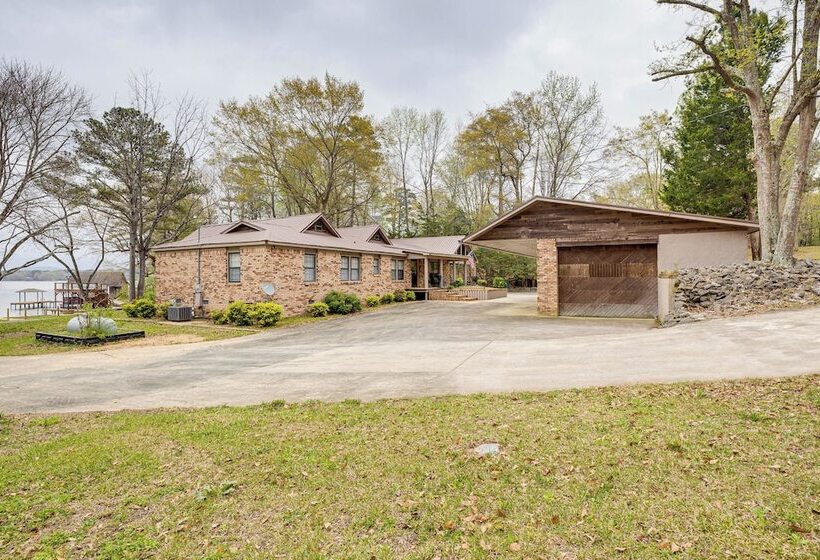 Lakefront Leesburg Home W/ Private Dock & Ramp!