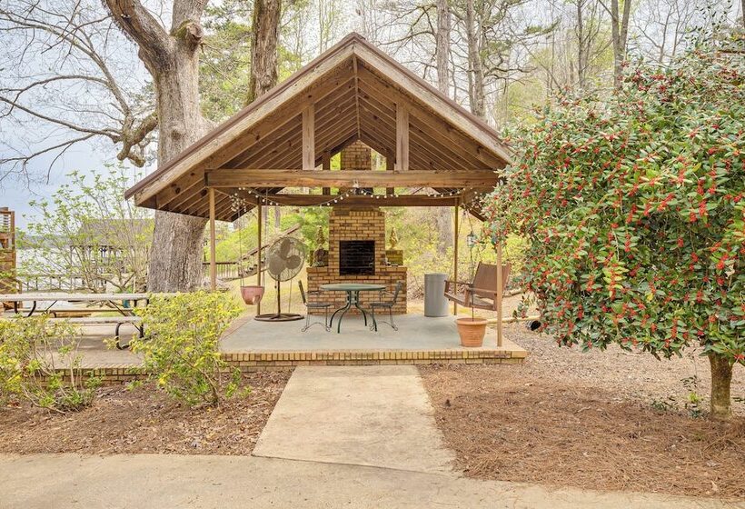 Lakefront Leesburg Home W/ Private Dock & Ramp!