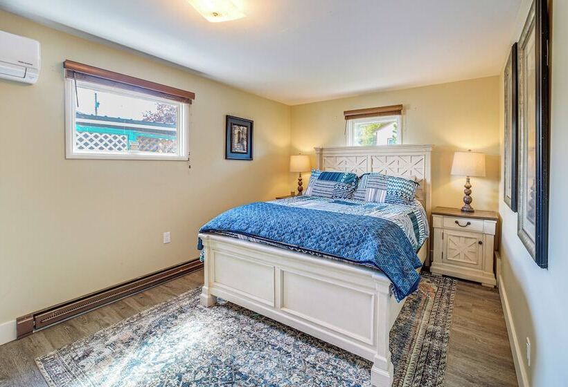 Lakefront Oroville Paradise: Private Beach & Dock!