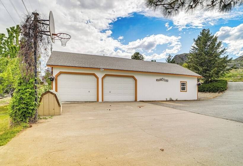 Lakefront Oroville Paradise: Private Beach & Dock!