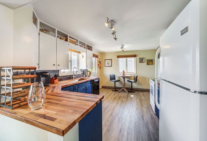 Lakefront Oroville Paradise: Private Beach & Dock!