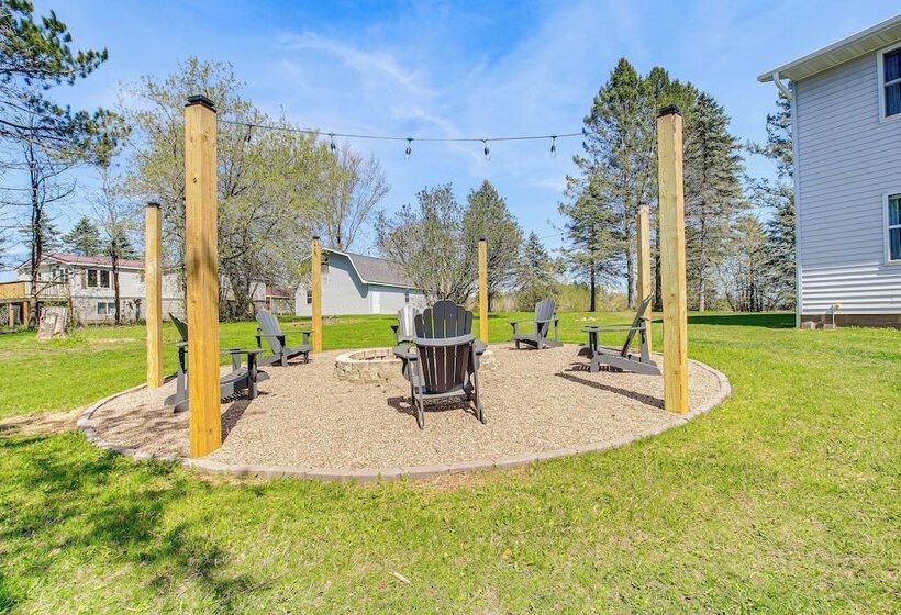 Lakefront Wisconsin Getaway: Fish, Boat, Relax!