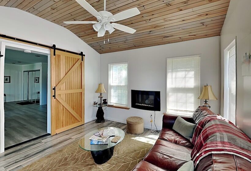 Little Bit Of Country