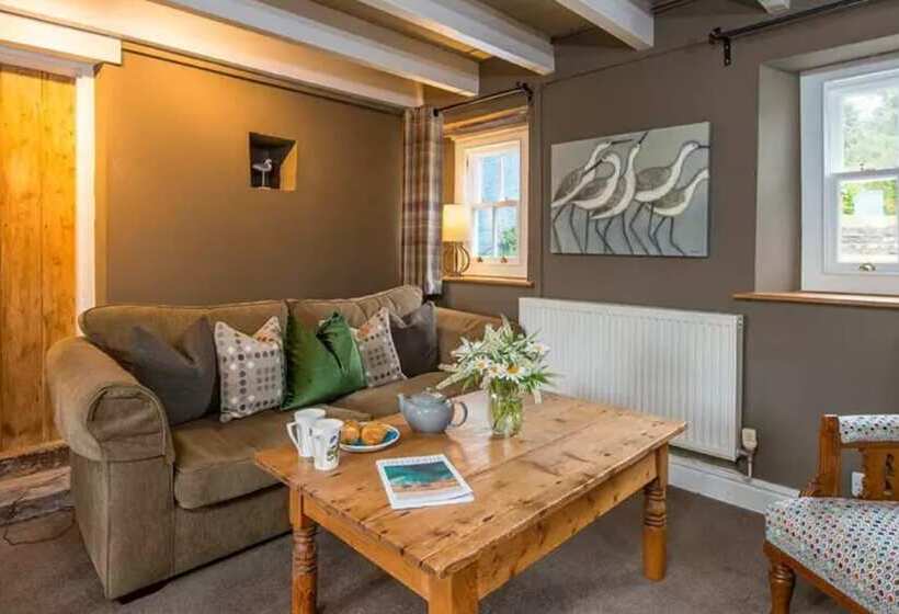 Lovely 2 Bed Cottage In St Brides, Pembrokeshire