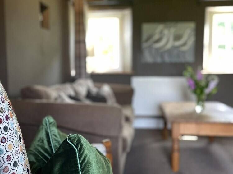 Lovely 2 Bed Cottage In St Brides, Pembrokeshire