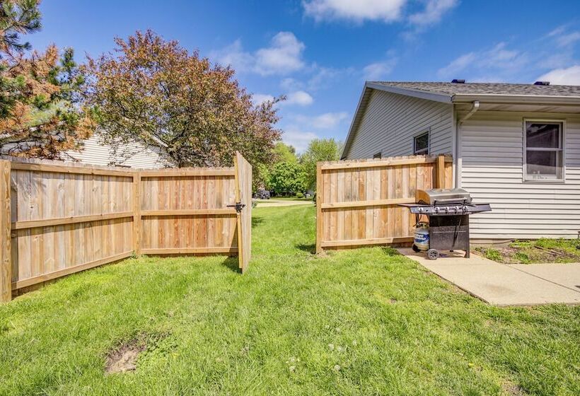 Lovely Terre Haute Home W/ Private Yard & Hot Tub!