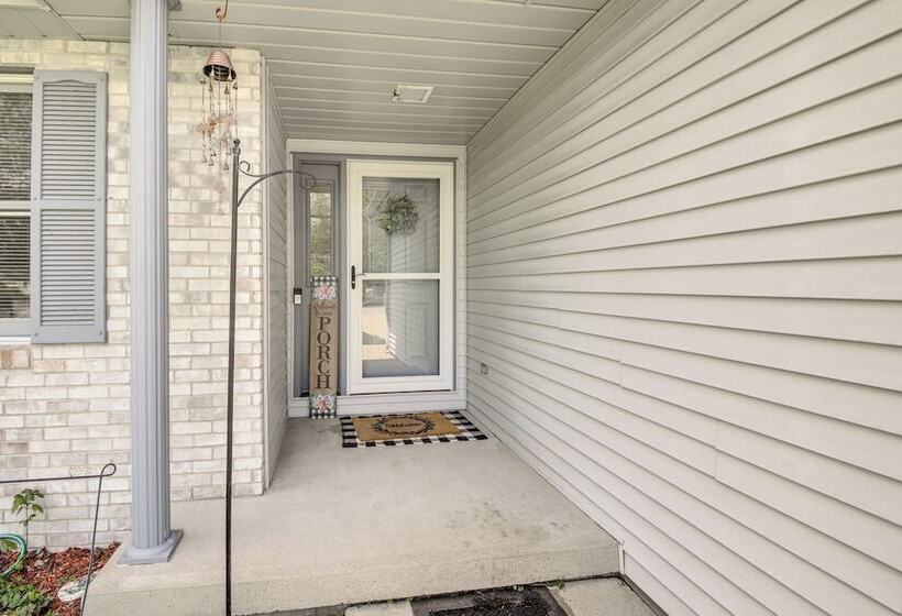 Lovely Terre Haute Home W/ Private Yard & Hot Tub!