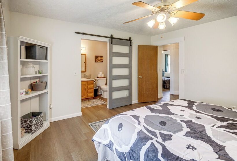 Lovely Terre Haute Home W/ Private Yard & Hot Tub!