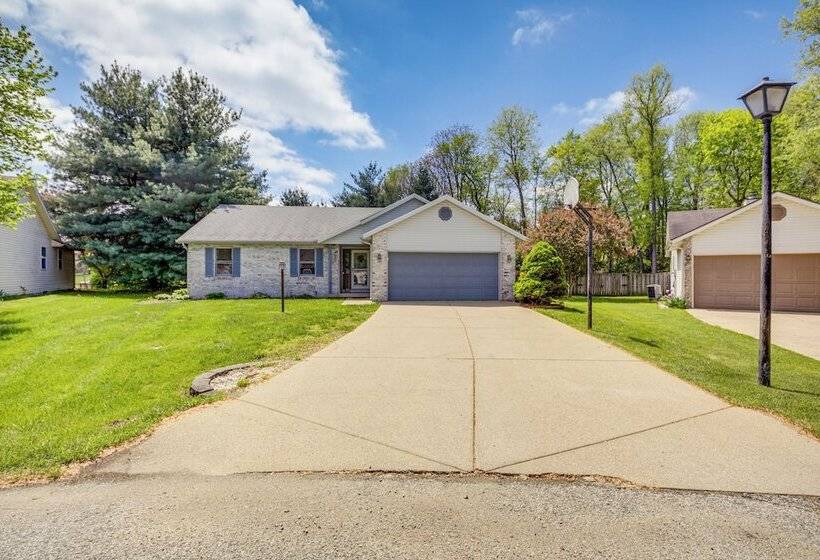 Lovely Terre Haute Home W/ Private Yard & Hot Tub!