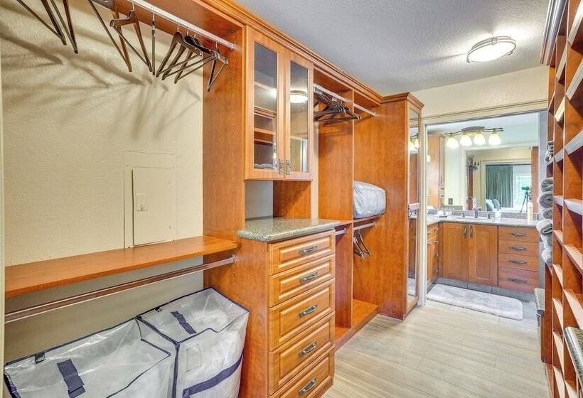 Lovely Tustin Home W/ Outdoor Kitchen: 3 Mi To Zoo