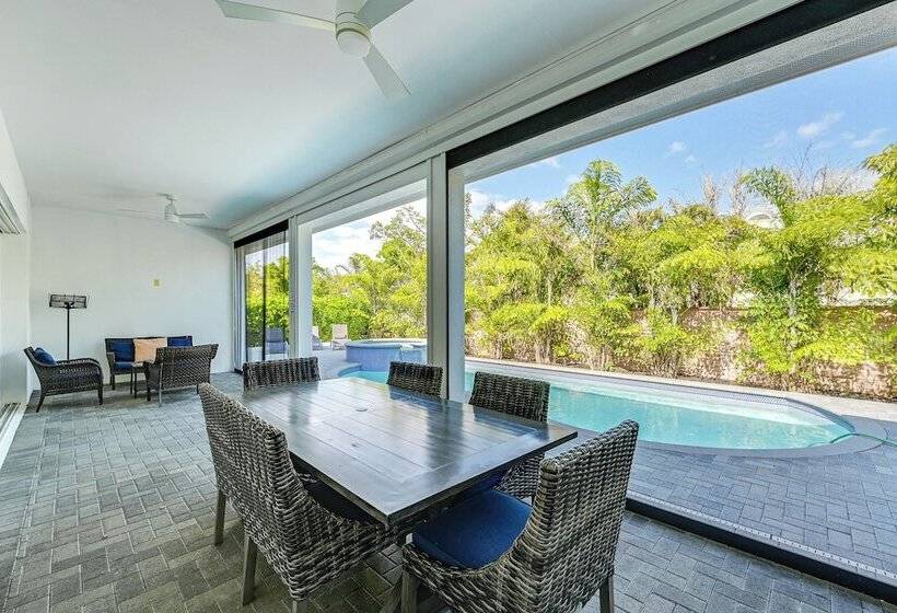 Marco Island Home W/ Pool & Hot Tub Near Beaches!