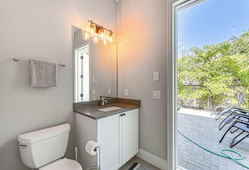 Marco Island Home W/ Pool & Hot Tub Near Beaches!