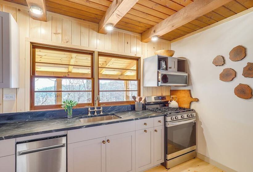 Mars Hill Log Cabin W/ Fire Pit & Resort Amenities