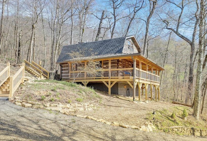 Mars Hill Log Cabin W/ Fire Pit & Resort Amenities