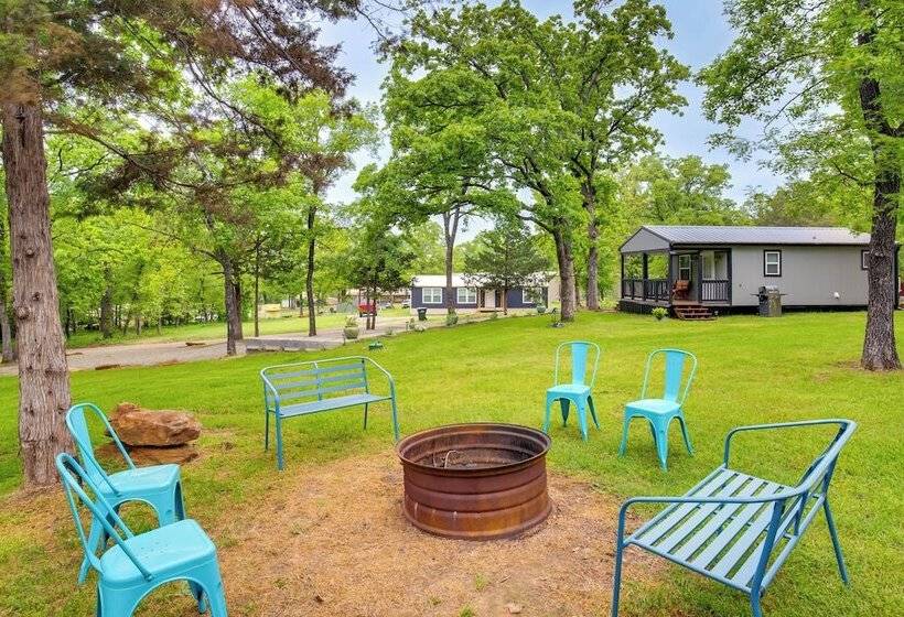 Mead Cabin: 2 Blocks To Willow Springs Marina