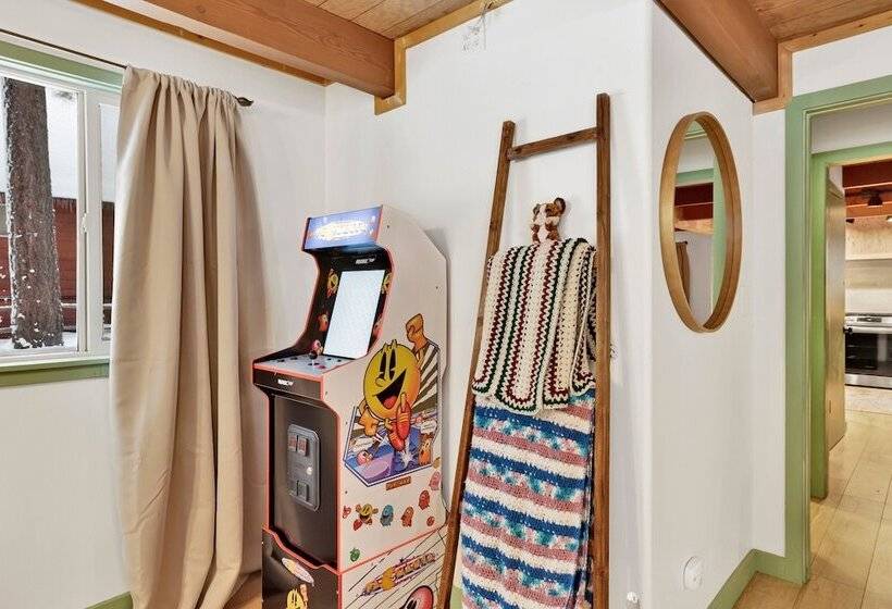 Midnight Pines #2424