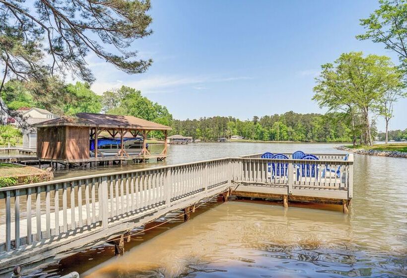 Milledgeville Home W/ Game Room & Private Dock!
