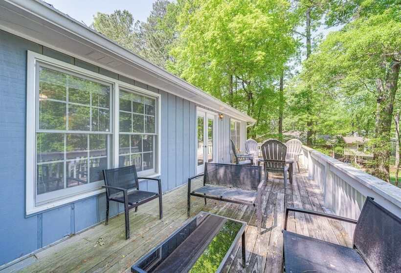 Milledgeville Home W/ Game Room & Private Dock!