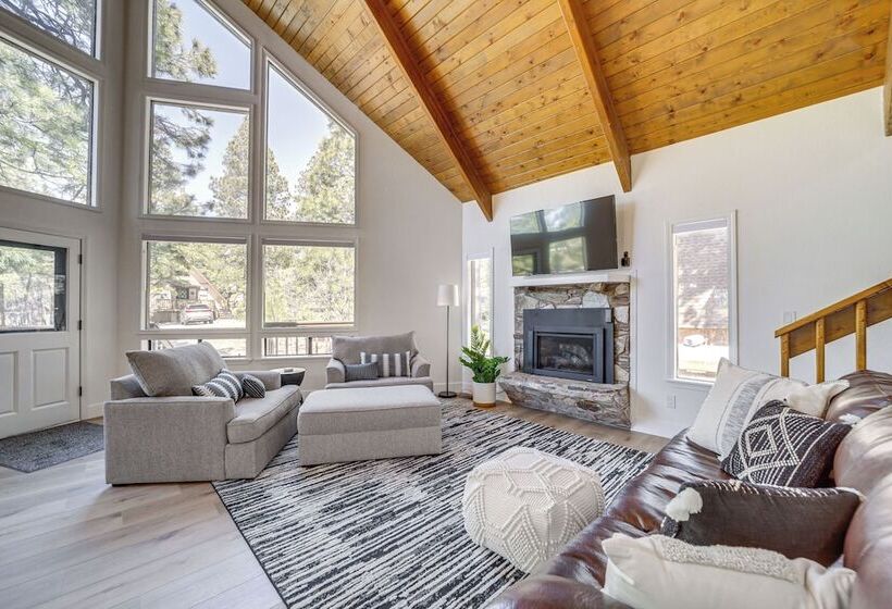 Modern Cabin In Munds Park: Family Friendly!