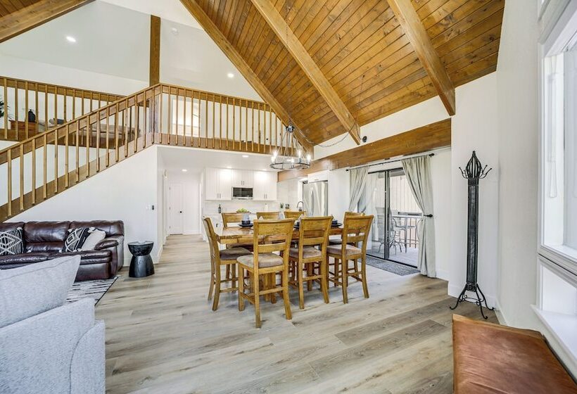 Modern Cabin In Munds Park: Family Friendly!