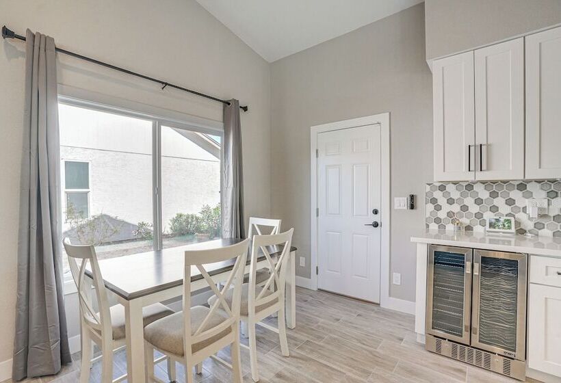 Home Near Spring Training & State Farm Stadium!