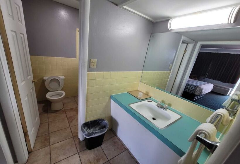 汽车旅馆 Lamplighter Inn By Oyo Independence