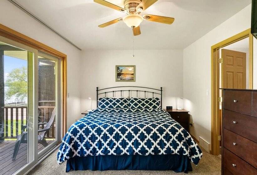 Мотель South Arm Retreats Combined 2br Lakeview