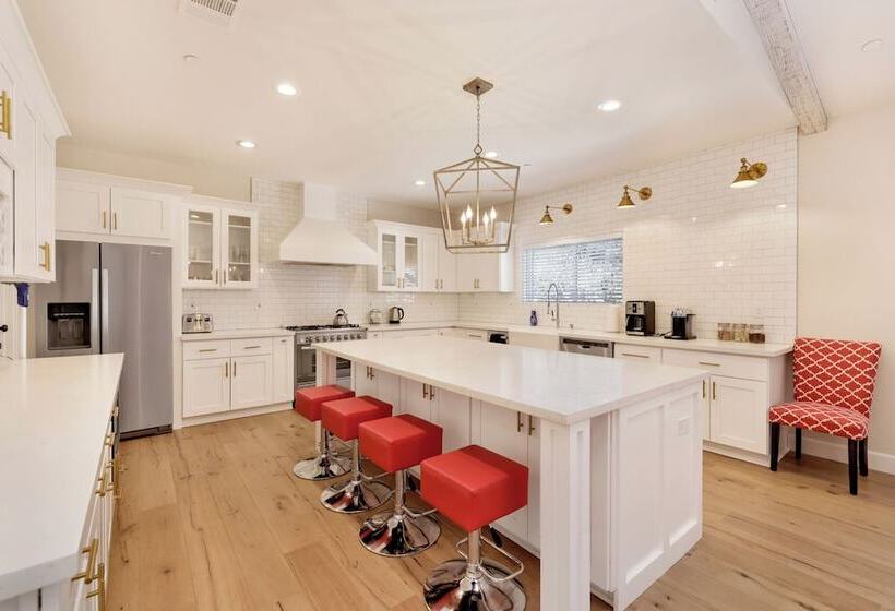 Mountain Palace #2018