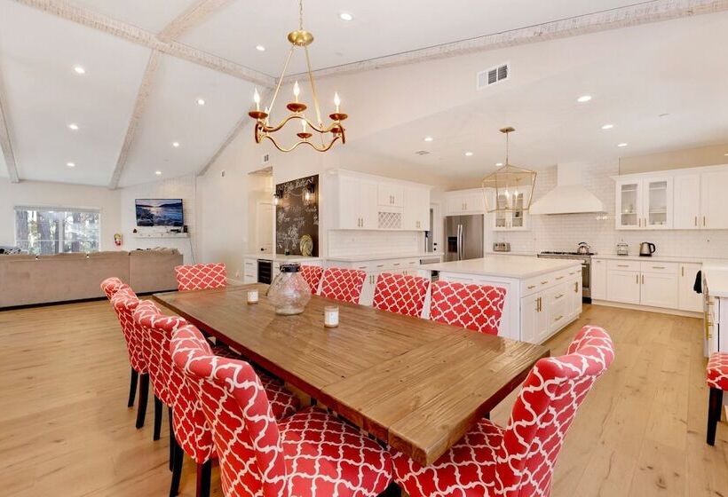 Mountain Palace #2018