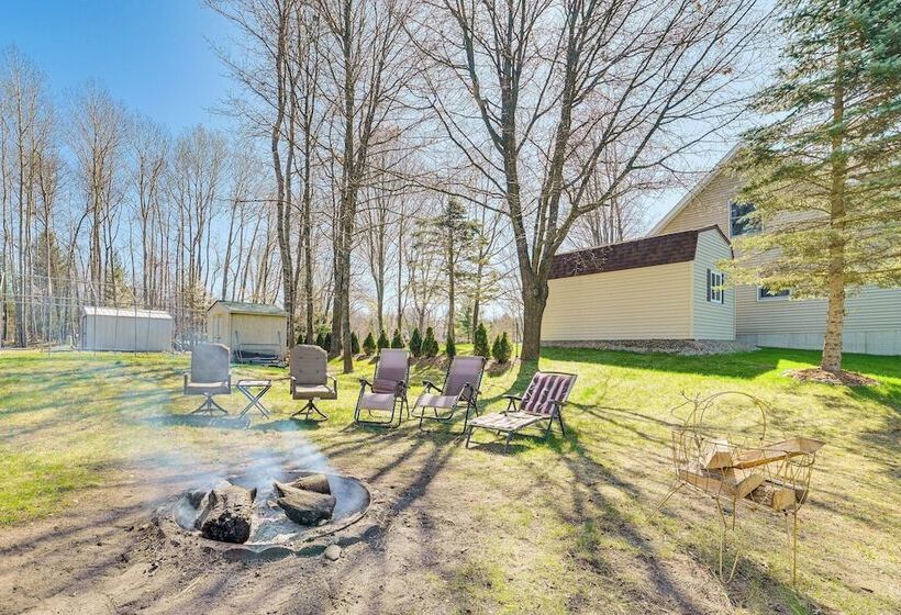 Peaceful Lakefront Home W/ Deck In West Branch!