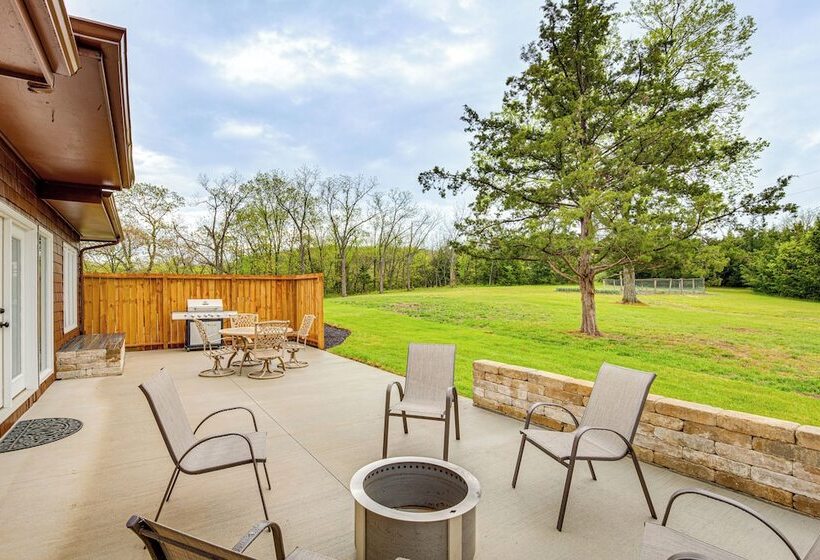 Peaceful Perry Home W/ Patio   Pets Welcome!