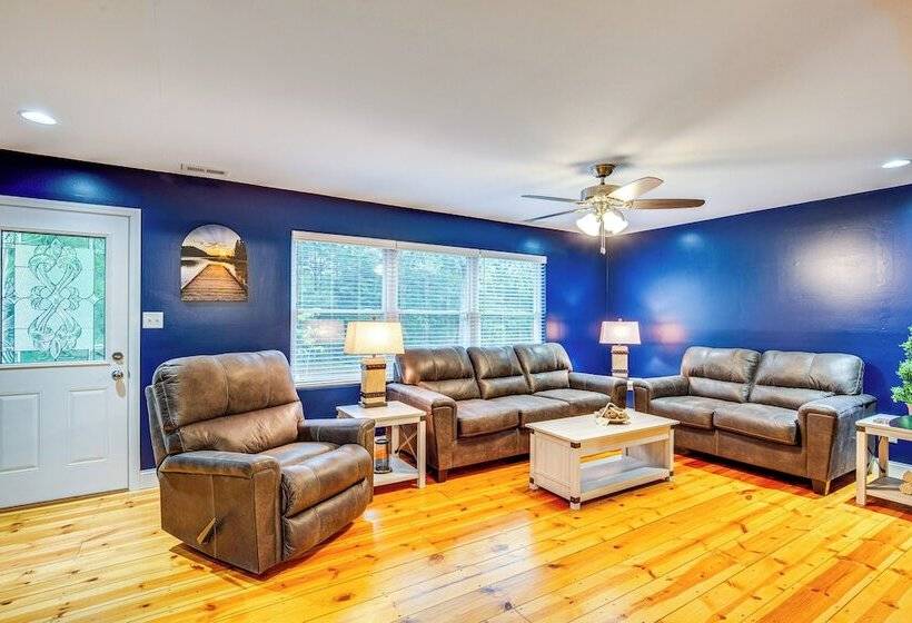 Peaceful Perry Home W/ Patio   Pets Welcome!