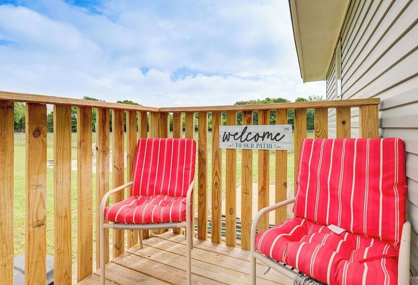 Pensacola Home On 1 Acre W/ Large Yard & Grill!